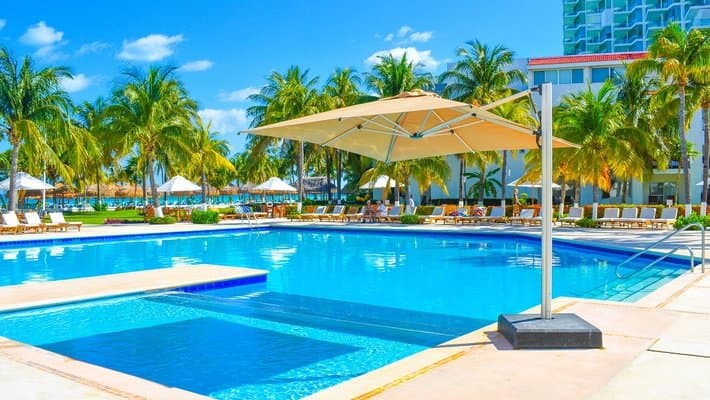 Kin Ha Beach Scape, Cancun: