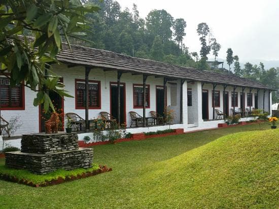 Basanta Lodge Dhampus