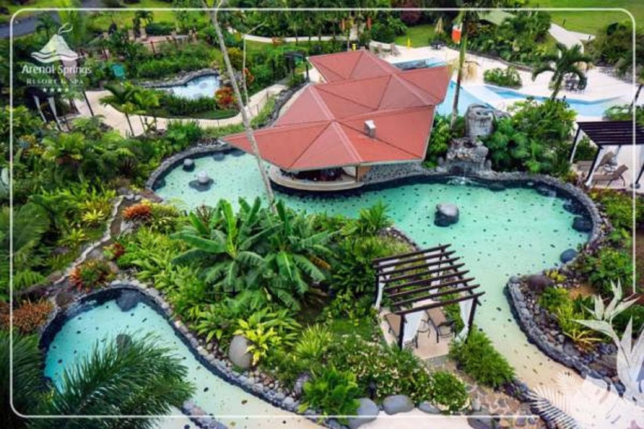 Booking.com Hotel Arenal Springs Resort & Spa
